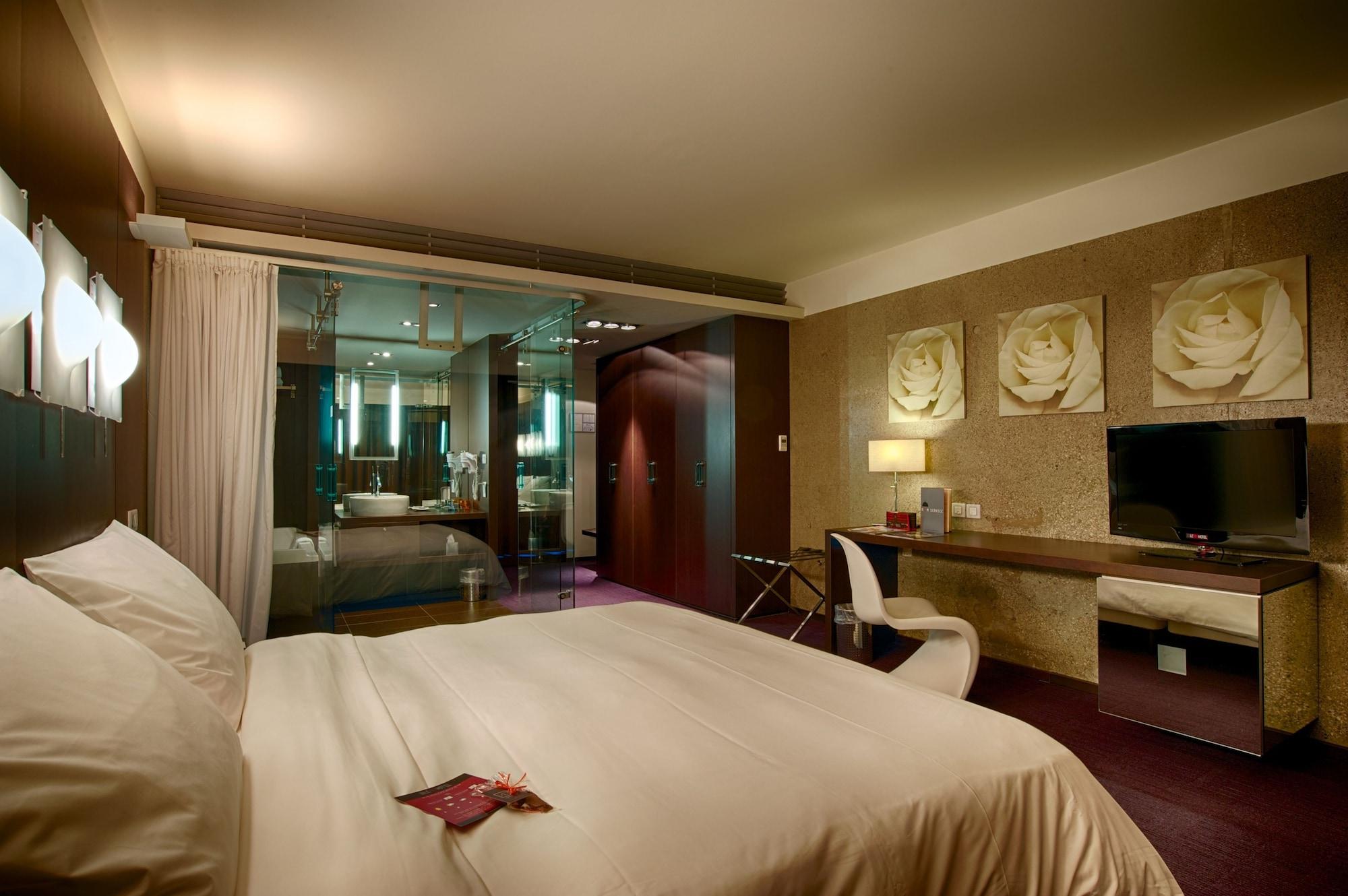 Le Rex Hotel Тарб Экстерьер фото