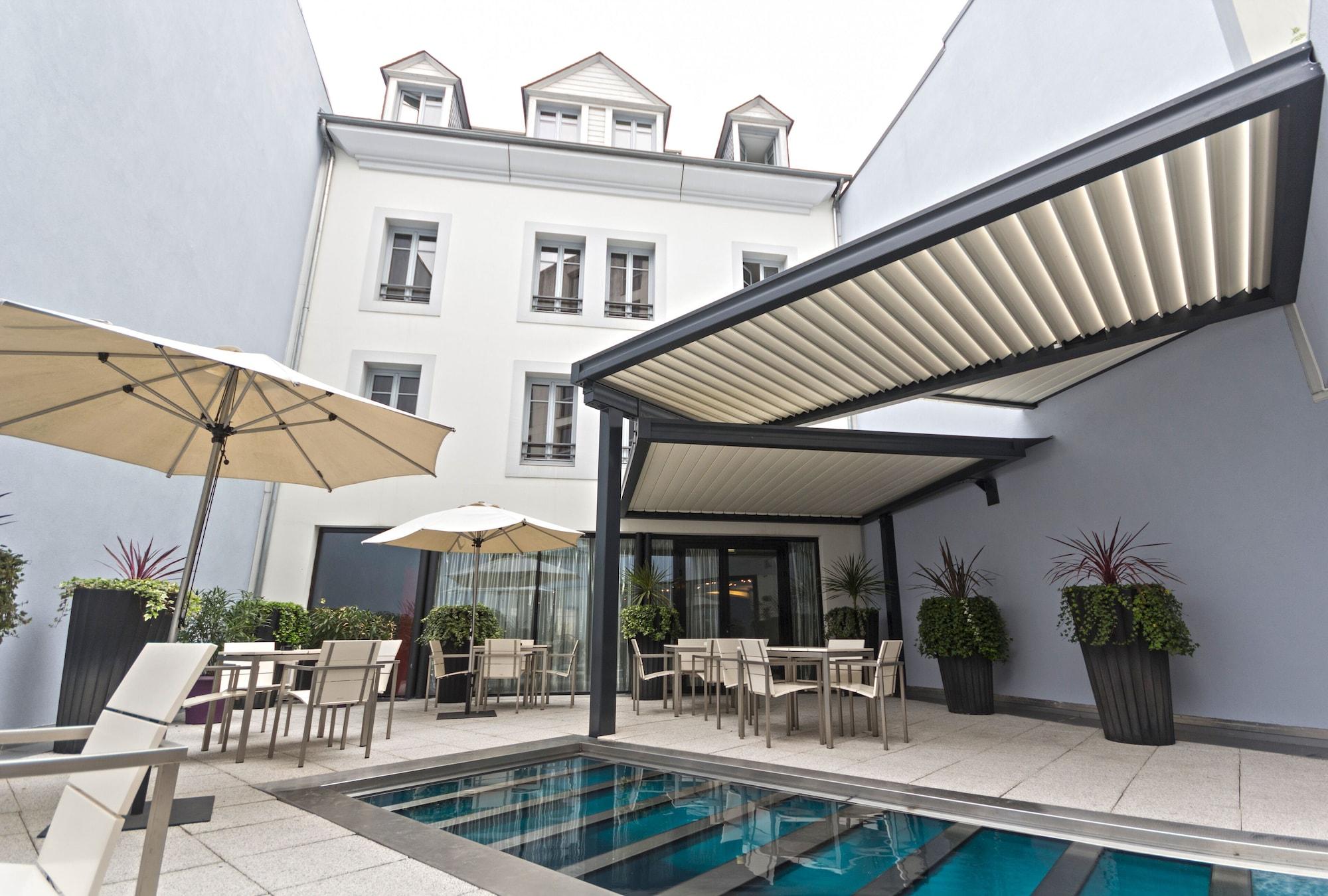 Le Rex Hotel Тарб Экстерьер фото