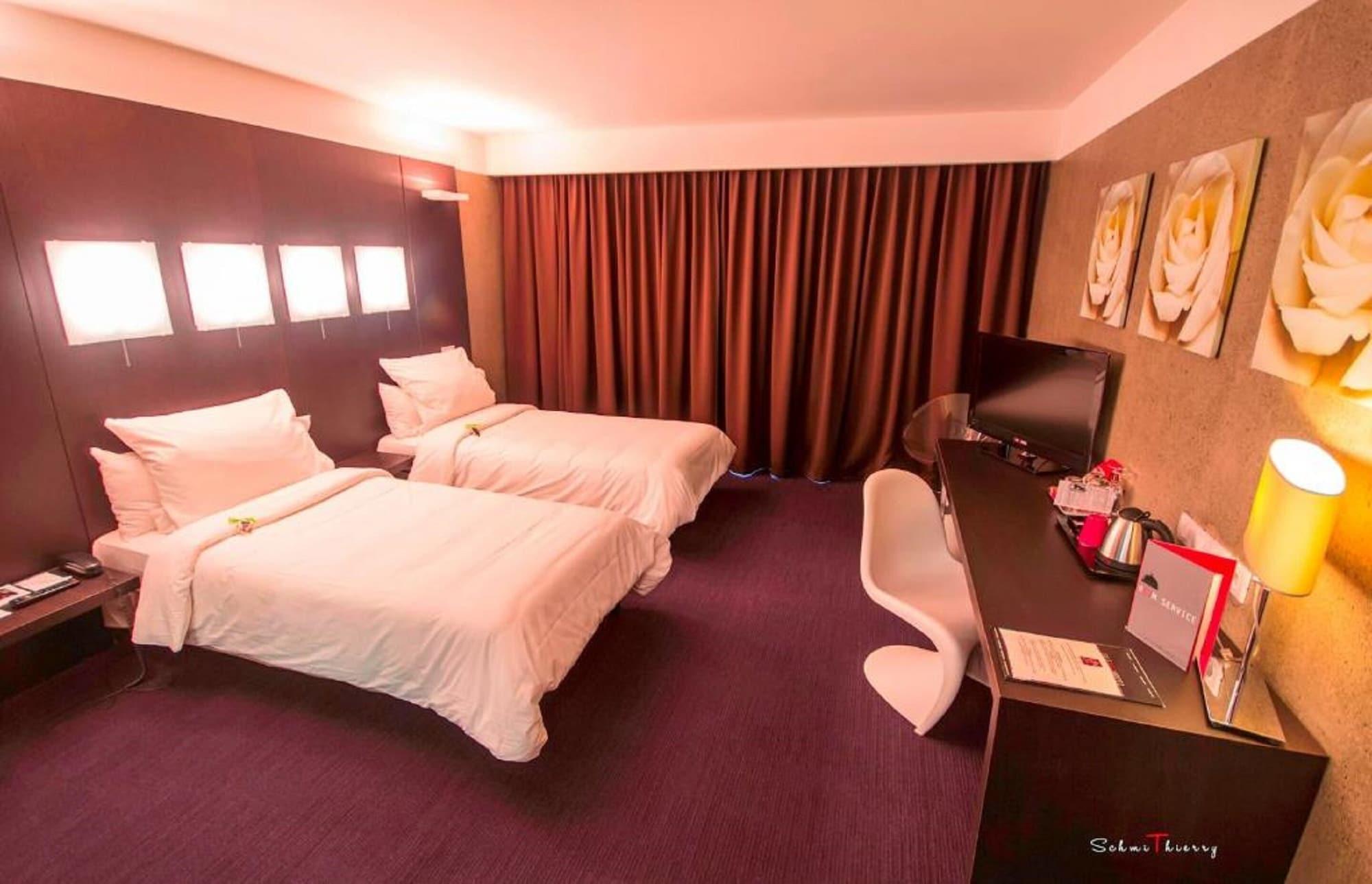 Le Rex Hotel Тарб Экстерьер фото