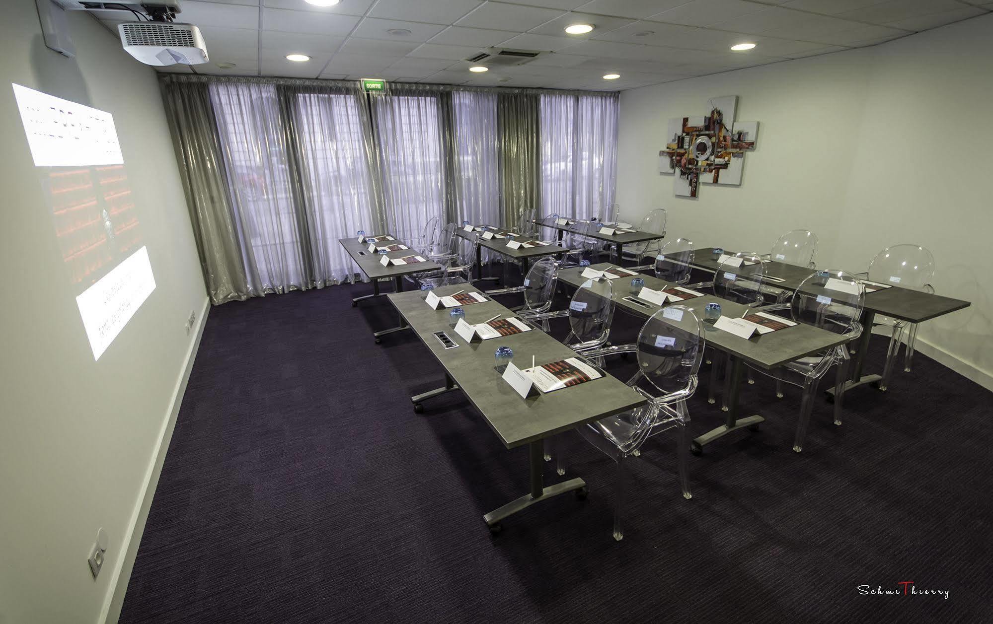 Le Rex Hotel Тарб Экстерьер фото