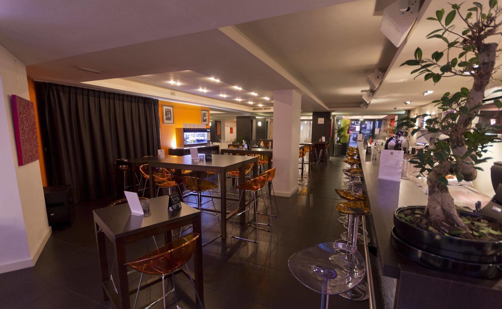 Le Rex Hotel Тарб Экстерьер фото