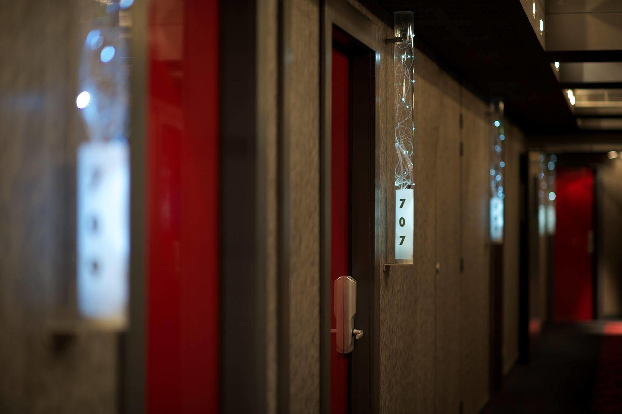 Le Rex Hotel Тарб Экстерьер фото