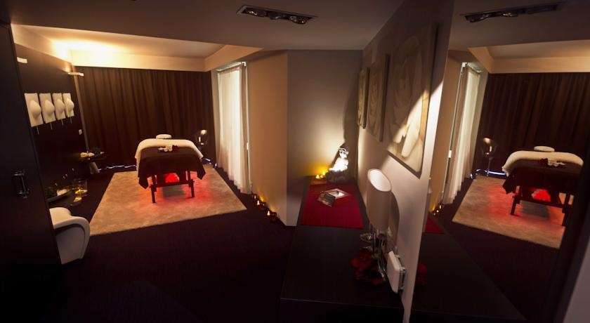 Le Rex Hotel Тарб Удобства фото